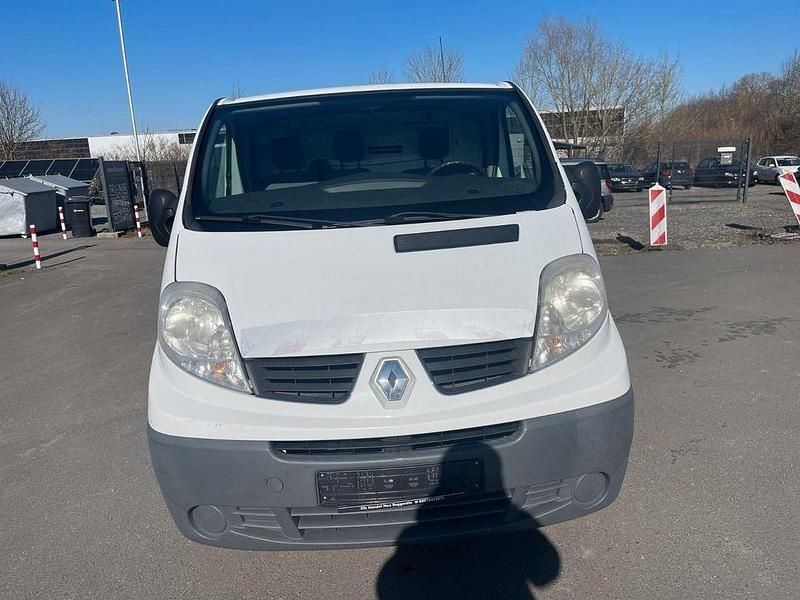 Gebraucht Renault Trafic 90 PS (66 kW) 2014 Weiß Van / Kleinbus