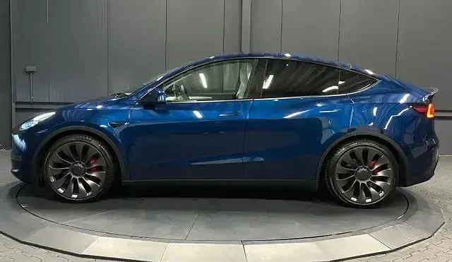 Brugt Tesla Model Y Performance 392 kW (534 HK) 2023 Blå SUV