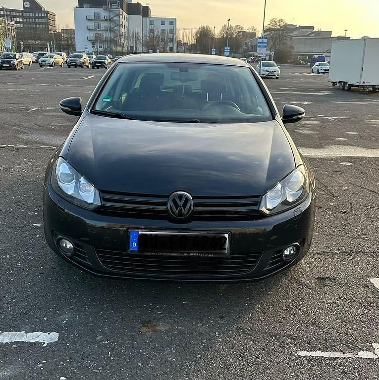 Gebraucht VW Golf VII 140 PS (102 kW) 2012 Schwarz Limousine
