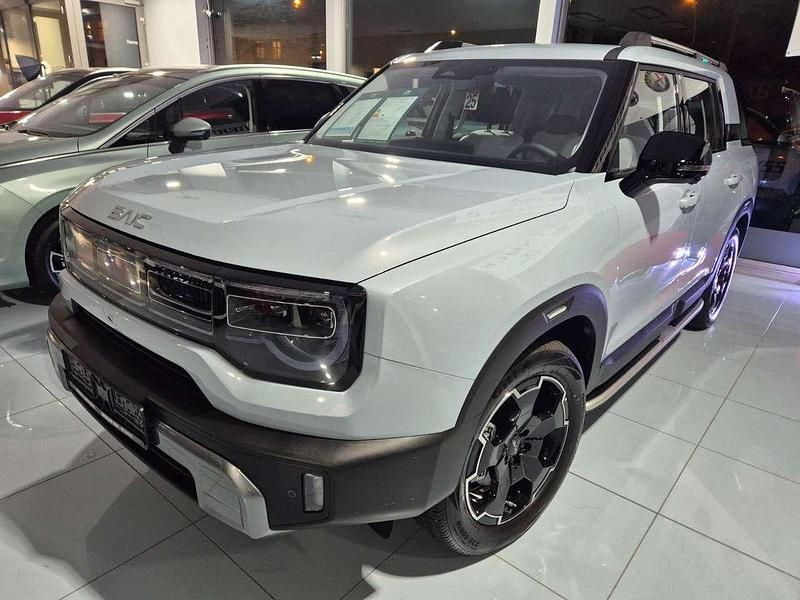 Neu Baic BJ30 280 PS (205 kW) 2025 Silver light blue SUV