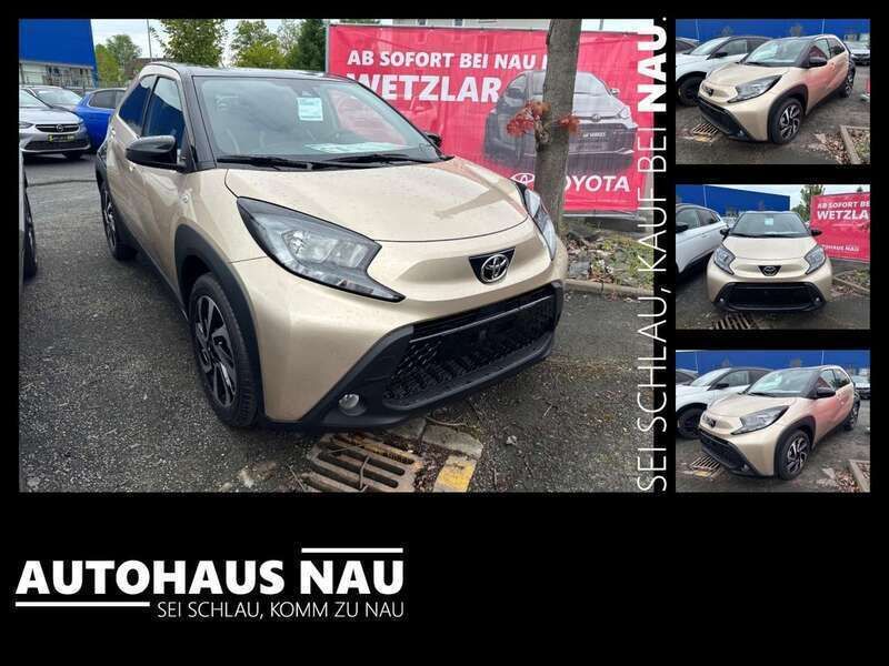 Ginger beige / night sky black Neu 2025 Toyota Aygo Kleinwagen | 17.990 € - Bild 1/4