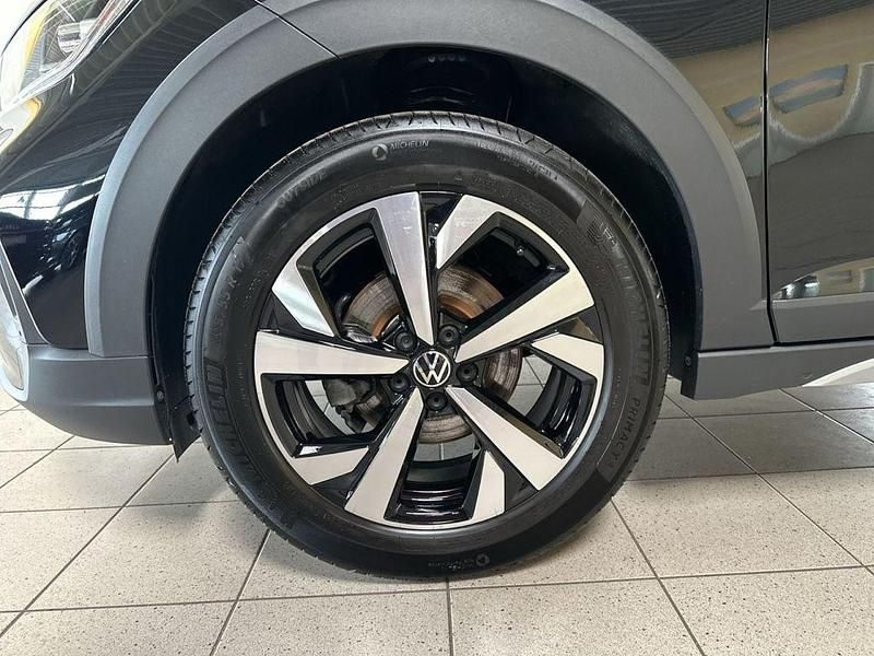 Gebraucht VW Taigo Style 116 PS (85 kW) 2025 Deep black perleffekt (metallic) SUV
