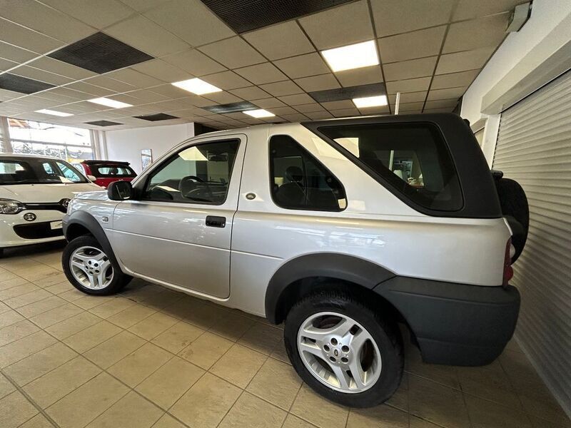 Silber Gebraucht 2002 Land Rover Freelander SE SUV | 11.999 € - Bild 1/4