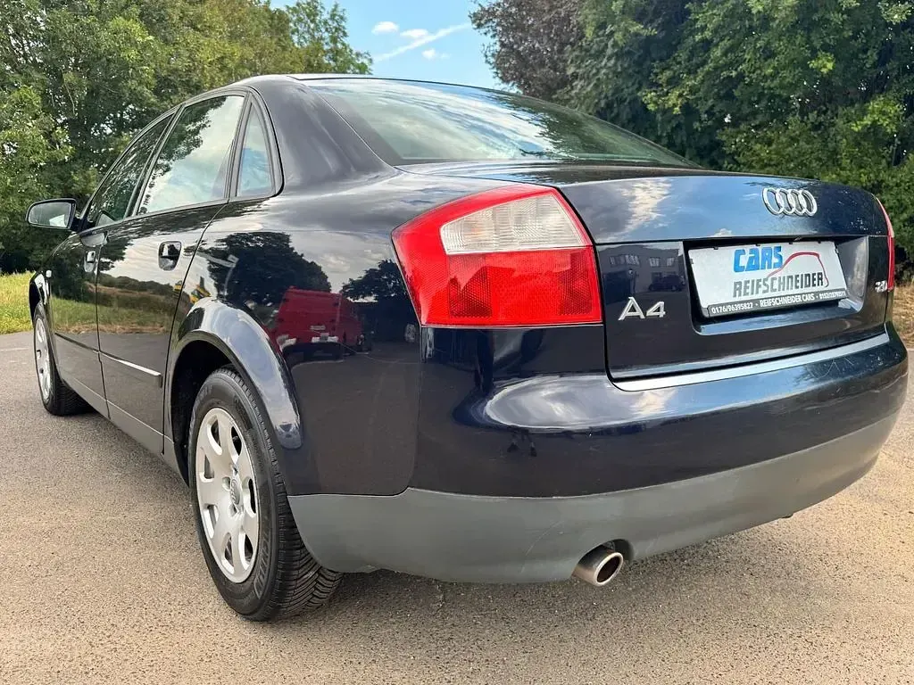 Gebraucht Audi A4 131 PS (96 kW) 2001 Schwarz Limousine