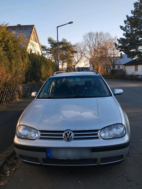 Silber Gebraucht 2000 VW Golf IV Kombi | 500 € (Superpreis) - Bild 1/4