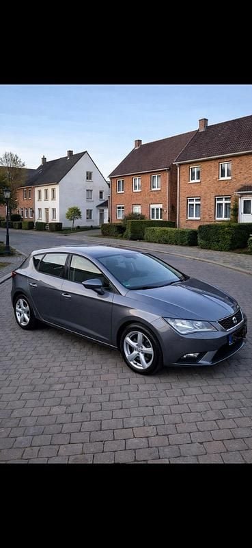 Gebraucht Seat Leon 122 PS (89 kW) 2013 Grau Limousine