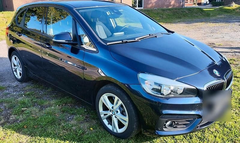 Gebraucht BMW 225 Active Tourer 231 PS (169 kW) 2015 Blau Van / Kleinbus