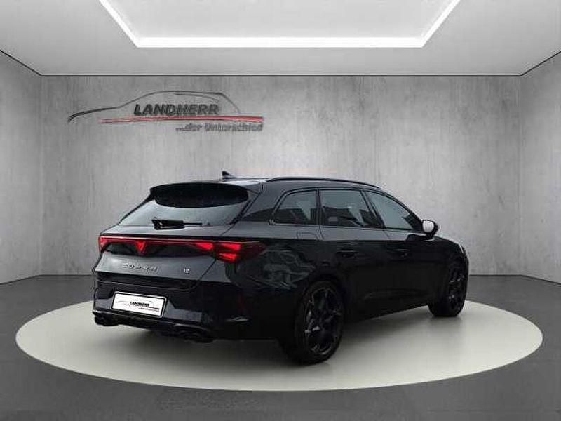 Neu Cupra Leon VZ 333 PS (244 kW) 2026 Mitternachtsschwarz Kombi