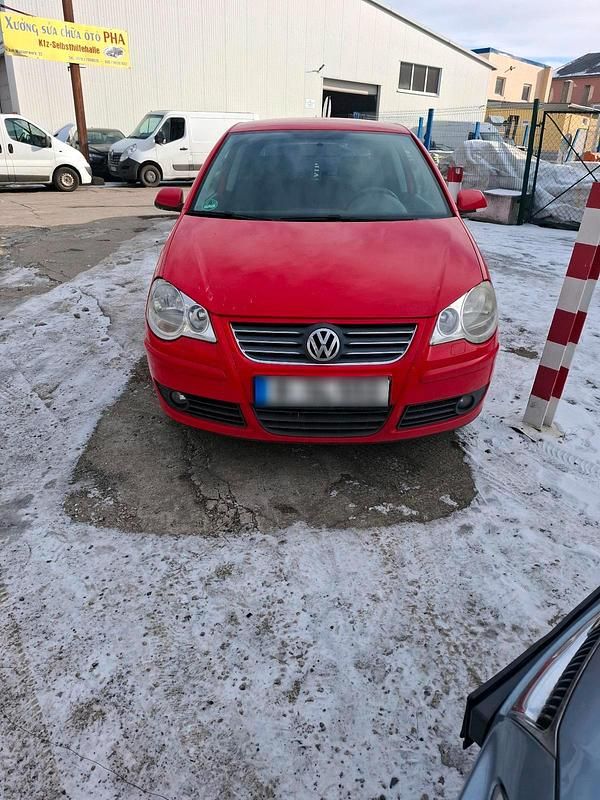 Gebraucht VW Polo 70 PS (51 kW) 2007 Rot Kleinwagen
