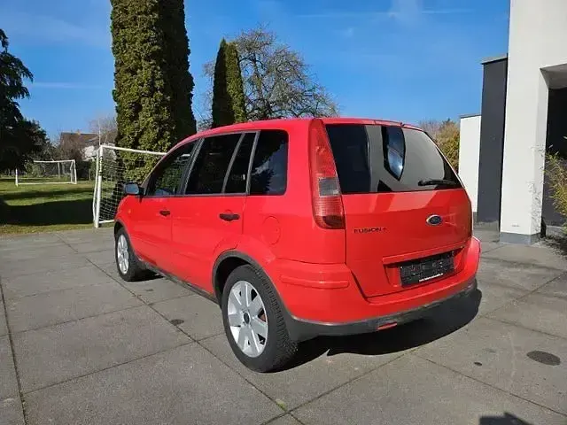 Gebraucht Ford Fusion 80 PS (58 kW) 2005 Rot Kleinwagen