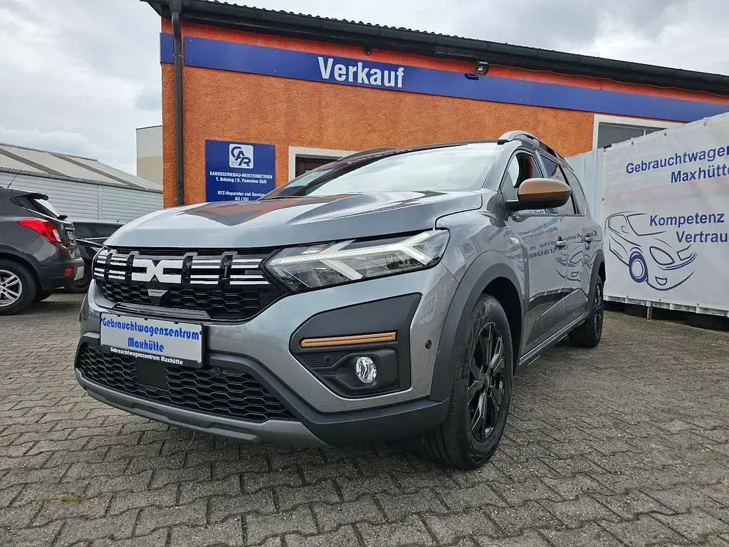 Gebraucht Dacia Jogger Extreme 101 PS (74 kW) 2023 Grau Van / Kleinbus