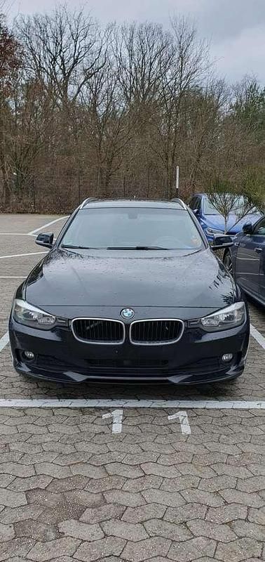 Gebraucht BMW 320 184 PS (135 kW) 2014 Schwarz Kombi