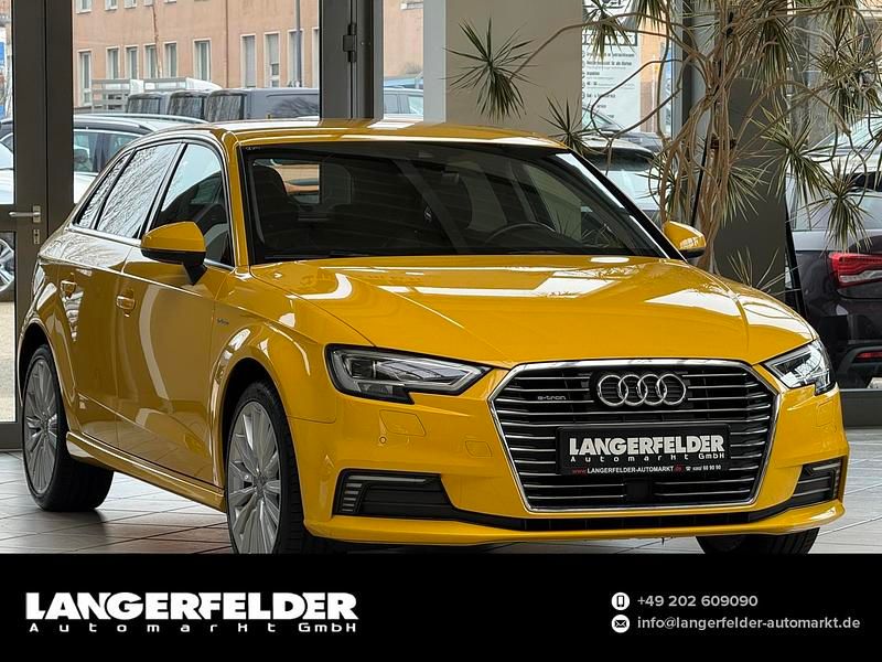 Gebraucht Audi A3 Sport 204 PS (150 kW) 2018 Vegasgelb Limousine