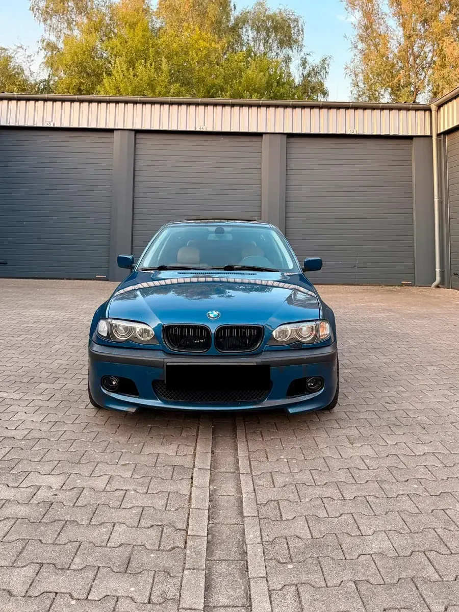 Gebraucht BMW 325 M Sport 192 PS (141 kW) 2001 Blau Limousine