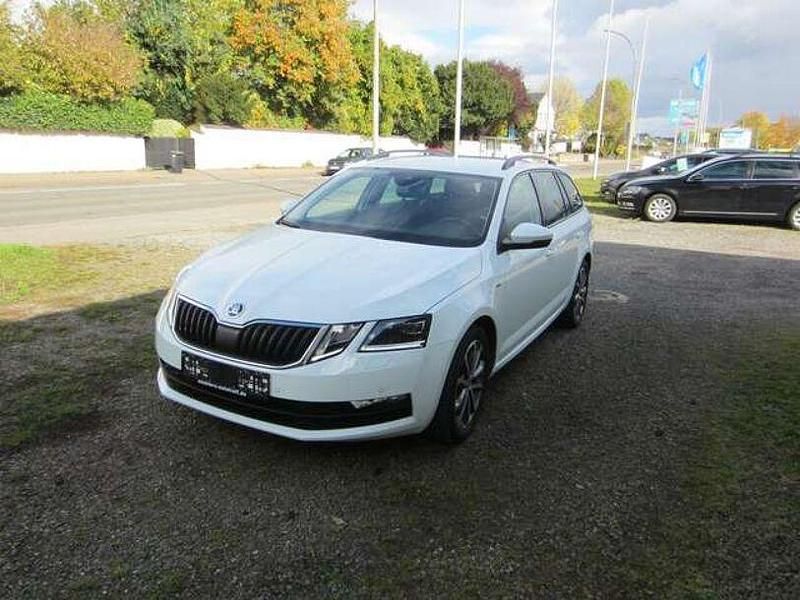 Bila laser/laser white Gebraucht 2017 Skoda Octavia Drive Kombi | 16.900 € (Fairer Preis) - Bild 1/4