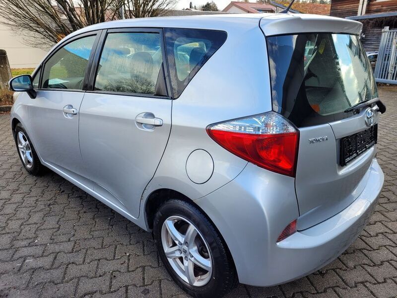 Gebraucht Toyota Verso-S Life 90 PS (66 kW) 2013 Van / Kleinbus