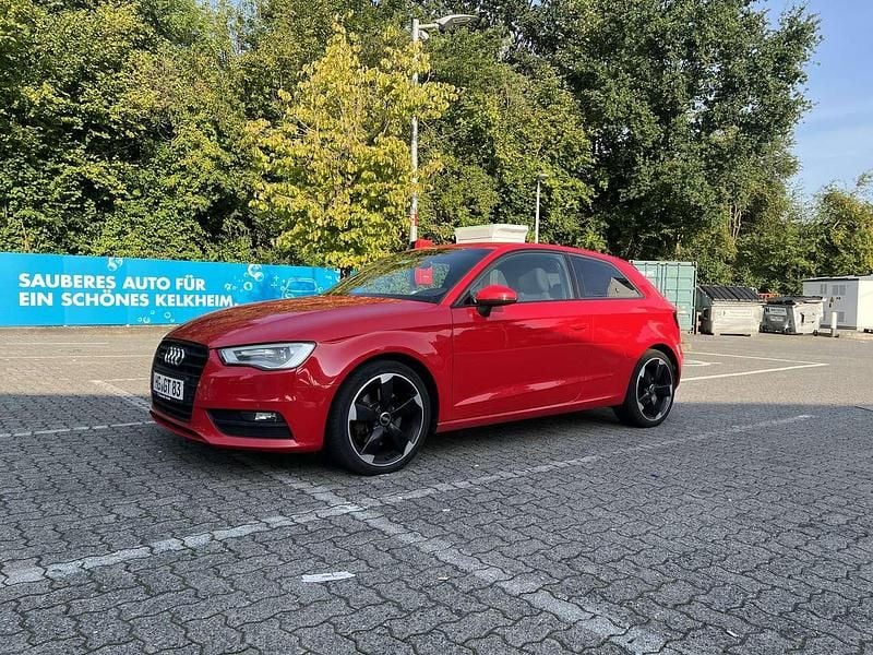 Rot Gebraucht 2014 Audi A3 Ambiente Coupé | 8.700 € (Guter Preis) - Bild 1/4