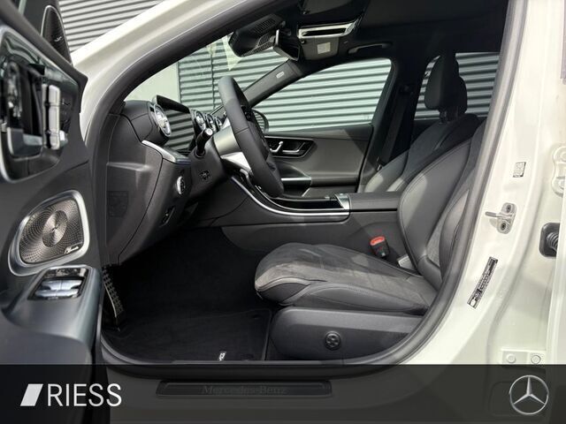 Gebraucht Mercedes C200 AMG 204 PS (150 kW) 2025 Andere farbe Kombi