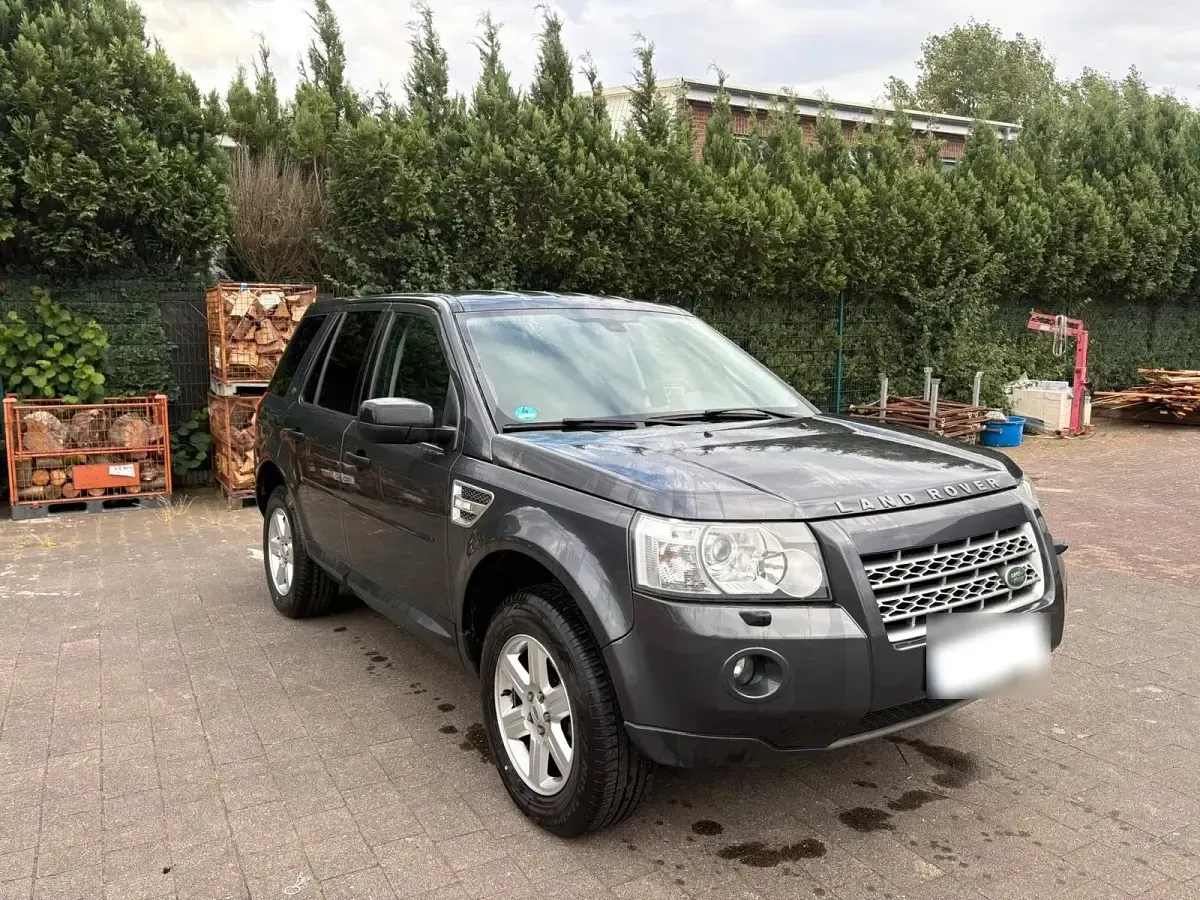 Gebraucht Land Rover Freelander 2 152 PS (111 kW) 2011 Grau SUV