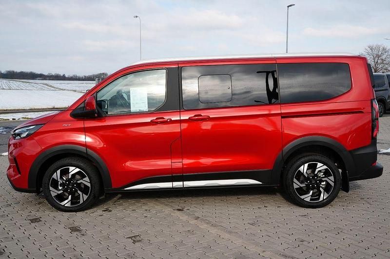 Neu Ford Tourneo Active 170 PS (125 kW) 2026 Rot Van / Kleinbus