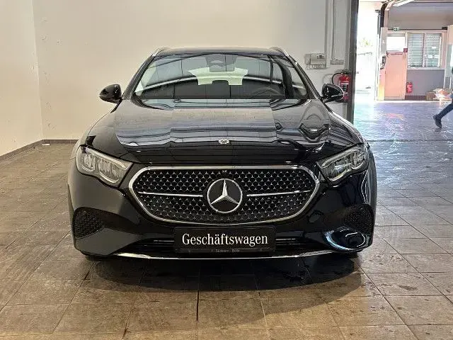 Gebraucht Mercedes E220 197 PS (144 kW) 2026