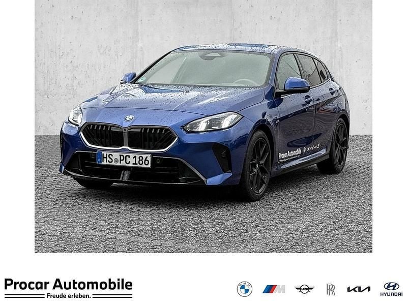 Blau Gebraucht 2024 BMW 120 Performance Kleinwagen | 35.500 € (Fairer Preis) - Bild 1/3