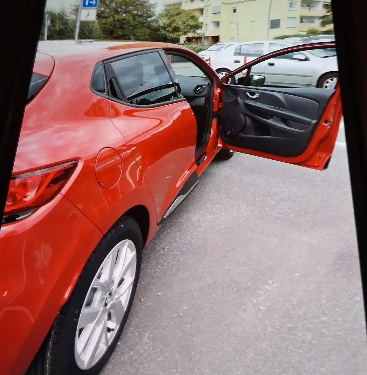 Gebraucht Renault Clio 91 PS (66 kW) 2019 Rot Kleinwagen