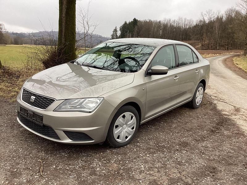 Gebraucht Seat Toledo 4You 90 PS (66 kW) 2014 Beige Kleinwagen
