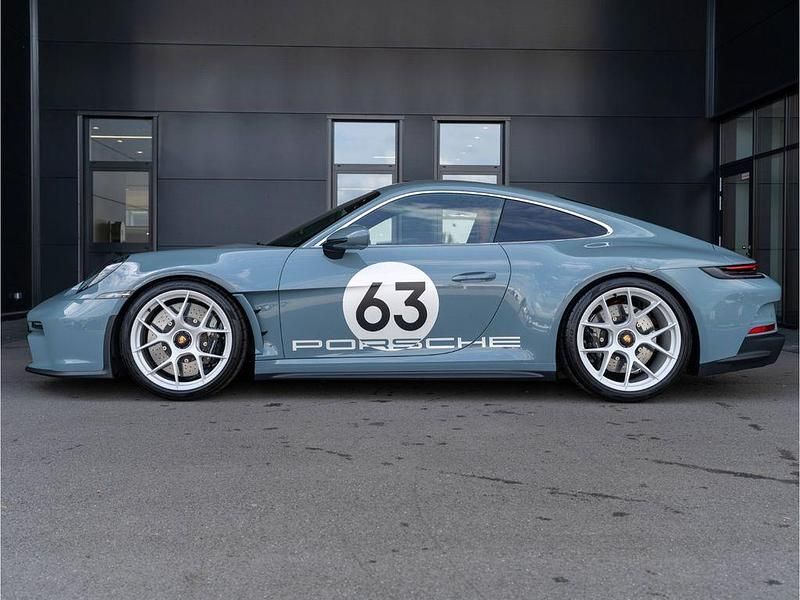 Gebraucht Porsche 992 Chrono 525 PS (386 kW) 2024 Blau Coupé