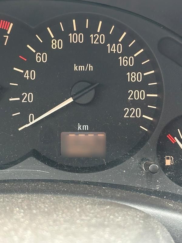 Gebraucht 2004 Opel Corsa Kleinwagen | 700 € (Guter Preis) - Bild 1/4