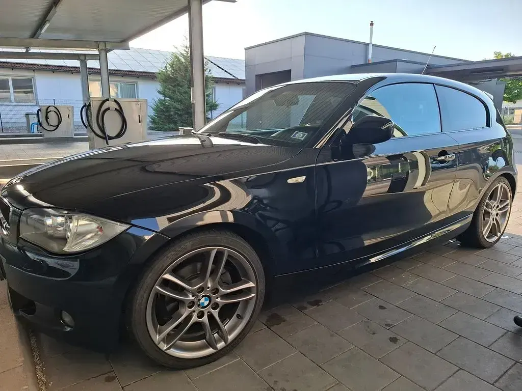 Gebraucht BMW 118 Performance 143 PS (105 kW) 2009 Schwarz Kleinwagen