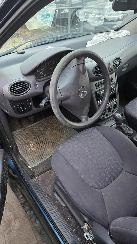 Gebraucht Mercedes A160 102 PS (75 kW) 2002 Blau Kleinwagen