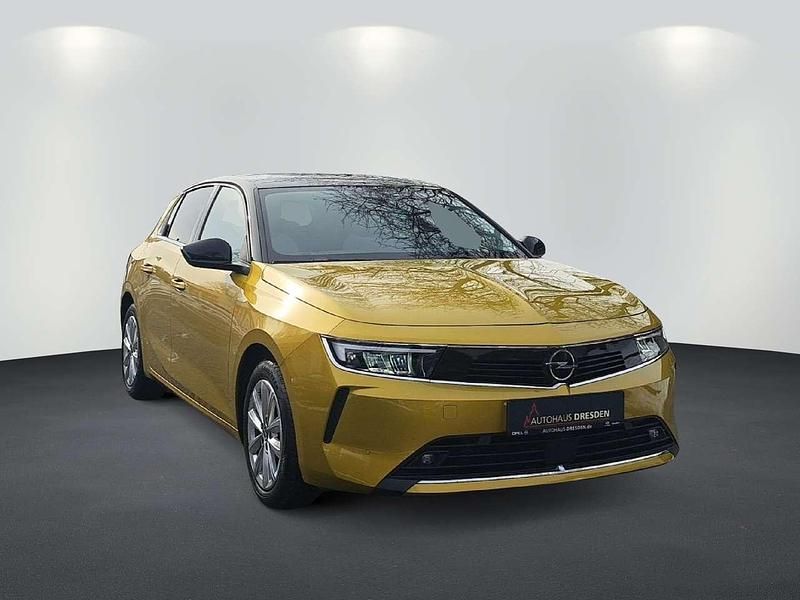 Gebraucht Opel Astra Elegance 131 PS (96 kW) 2023 Kult gelb Limousine