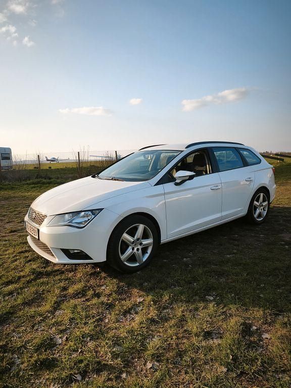 Gebraucht Seat Leon ST Reference 105 PS (77 kW) 2014 Weiß Kombi