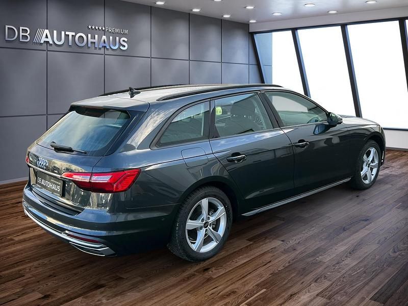 Gebraucht Audi A4 Advanced Plus 163 PS (119 kW) 2024 Grau Kombi
