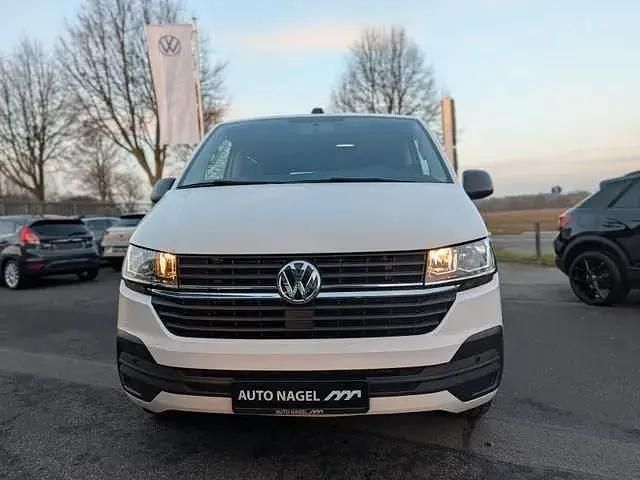 Gebraucht VW Multivan Family 150 PS (110 kW) 2021 Weiß Van