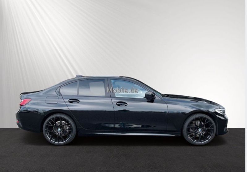 Schwarz Gebraucht 2019 BMW 320 Sport Line Limousine | 26.799 € (Etwas zu teuer) - Bild 1/4