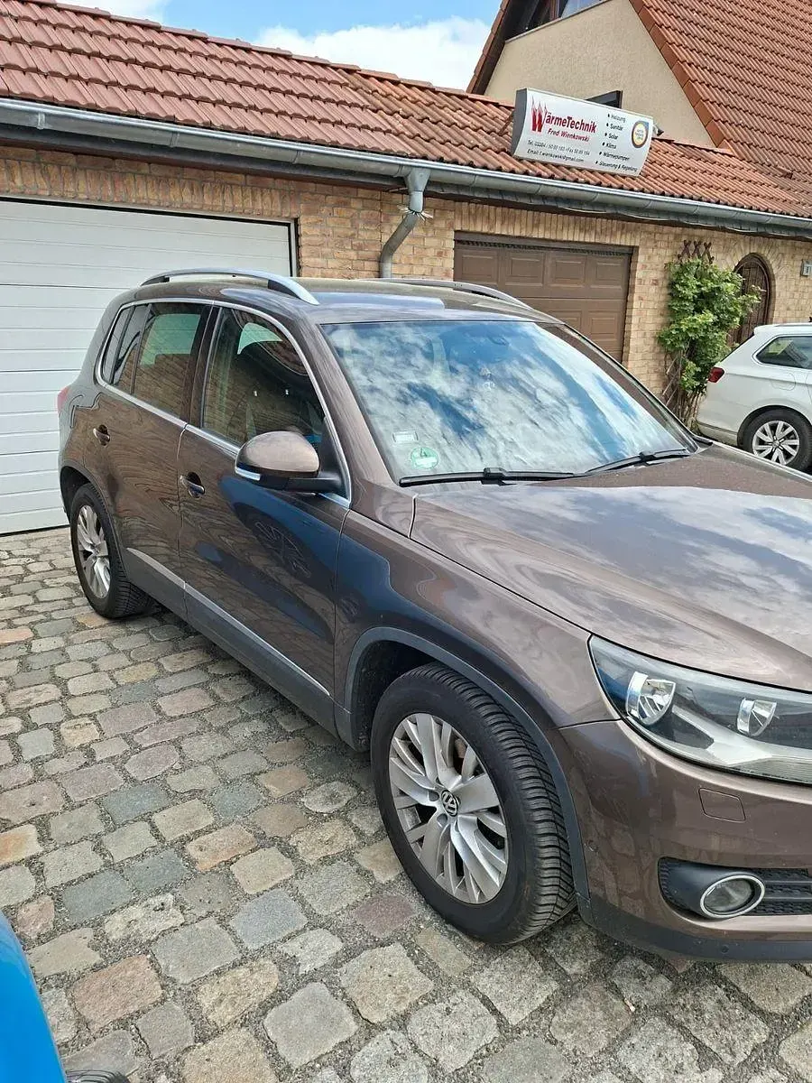 Gebraucht VW Tiguan Sportline 122 PS (89 kW) 2013 Braun SUV