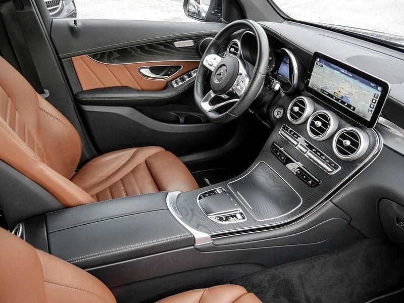 Gebraucht Mercedes GLC300 AMG 258 PS (189 kW) 2022 Schwarz SUV