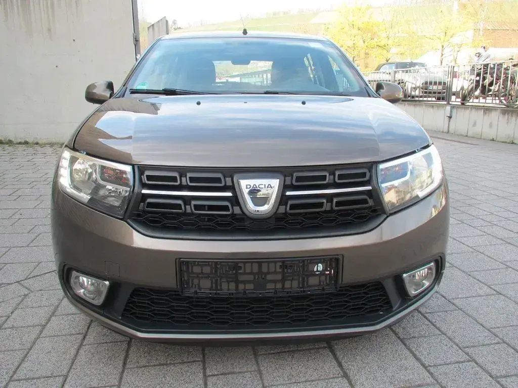 Gebraucht Dacia Sandero Lauréate 73 PS (53 kW) 2017 Braun Limousine