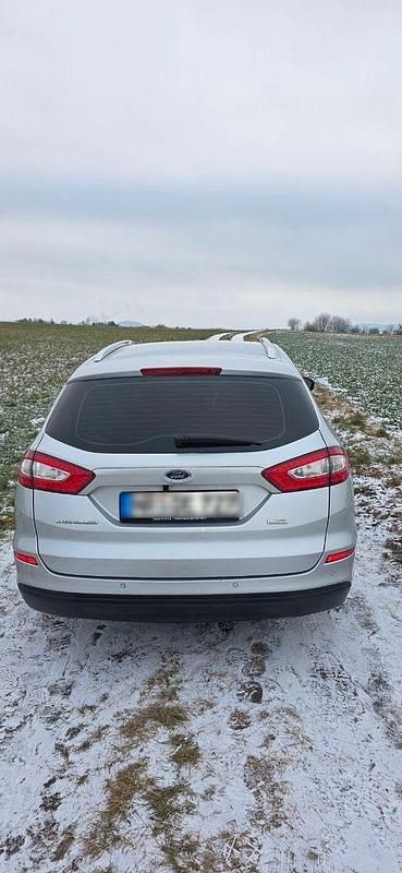 Gebraucht Ford Mondeo Trend 120 PS (88 kW) 2015 Silber Kombi