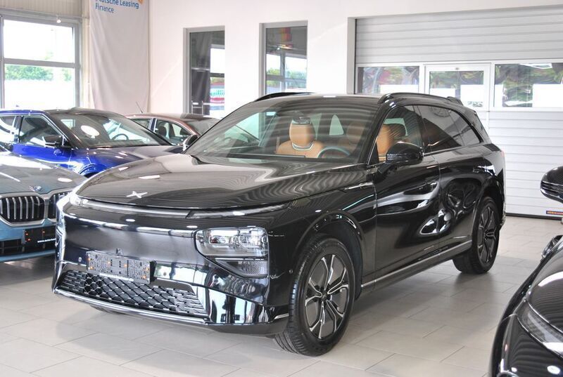 Schwarz Neu 2025 XPENG G9 SUV | 59.900 € (Guter Preis) - Bild 1/4