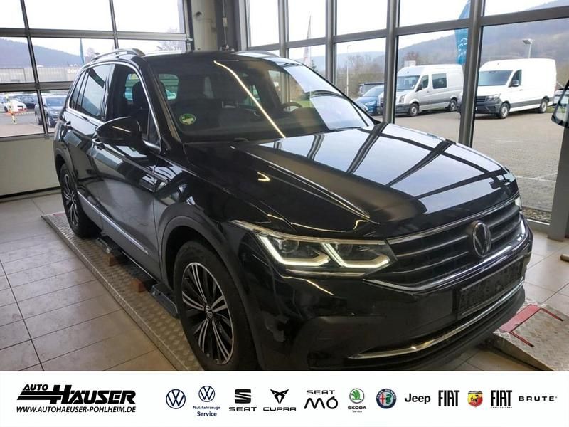 Gebraucht VW Tiguan Move 150 PS (110 kW) 2023 Schwarz SUV