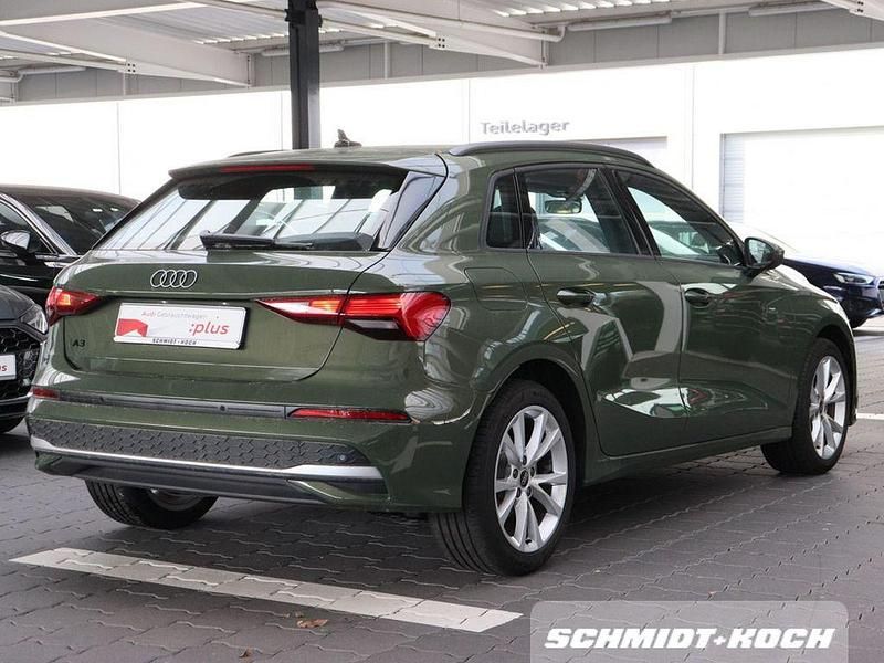 Gebraucht Audi A3 Advanced Plus 150 PS (110 kW) 2024 Distriktgrün metallic Limousine