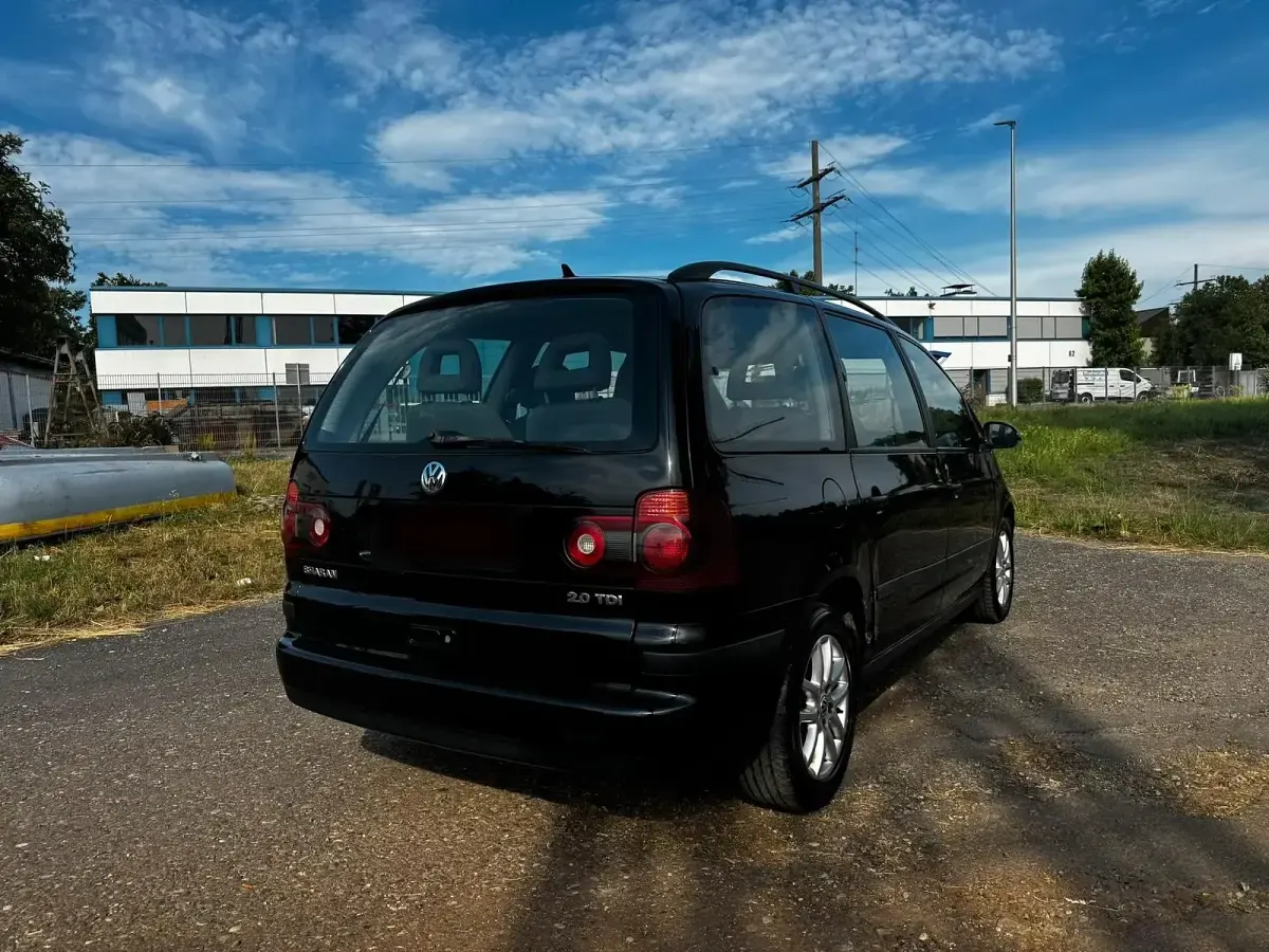 Gebraucht VW Sharan 140 PS (102 kW) 2010 Schwarz Van / Kleinbus