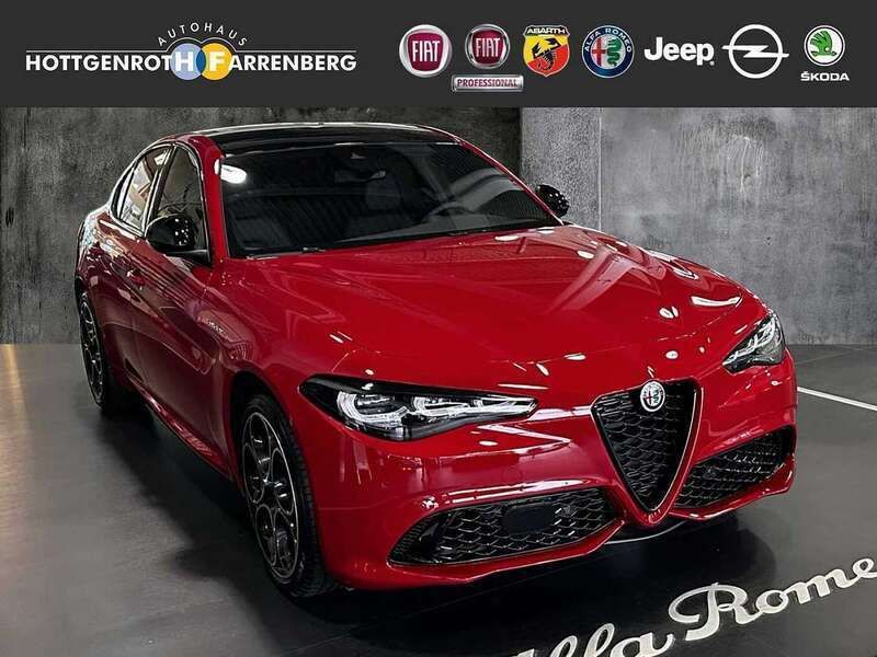Rot Gebraucht 2023 Alfa Romeo Giulia Veloce Limousine | 46.990 € (Teuer) - Bild 1/4