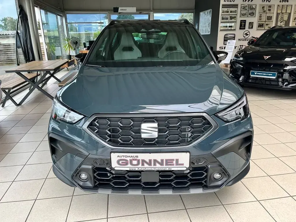Neu Seat Arona FR 116 PS (85 kW) 2026 Fjordblau SUV