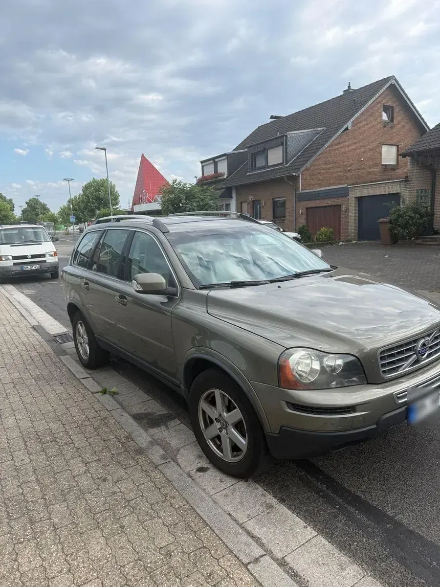 Gebraucht Volvo XC90 200 PS (147 kW) 2010 Gold SUV