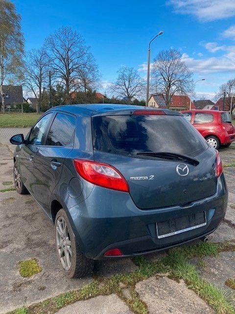 Second-hand Mazda 2 86 CP (63 kW) 2009 Berlinǎ
