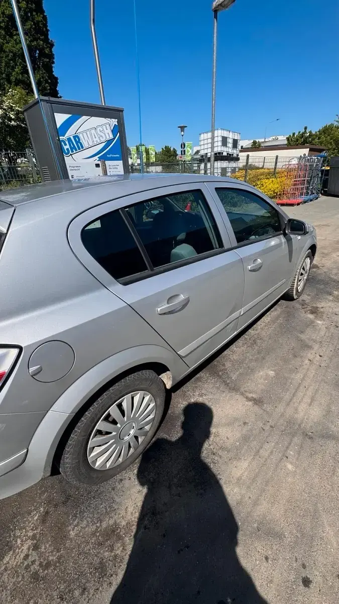 Gebraucht Opel Astra 105 PS (77 kW) 2004 Grau Limousine
